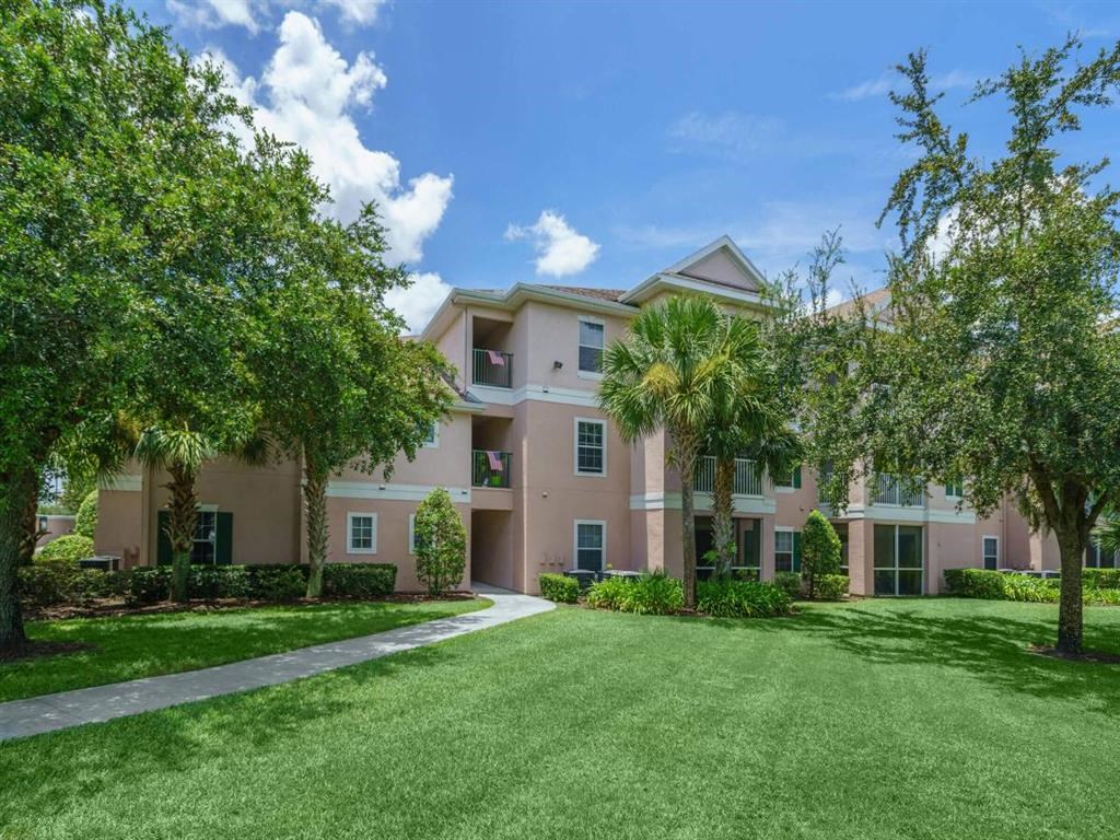 The Meetinghouse at Bartow | Apartments in Bartow, FL